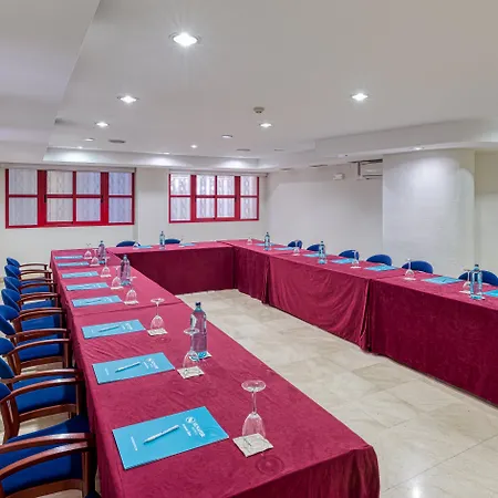 Hotel Senator 3*