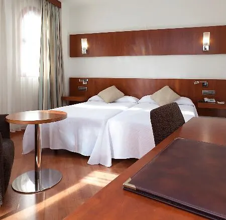Senator Hotel 3*