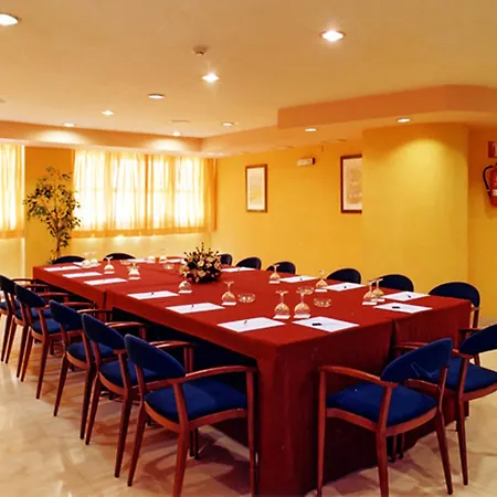 Hotel Senator 3*