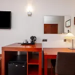Hotel Senator