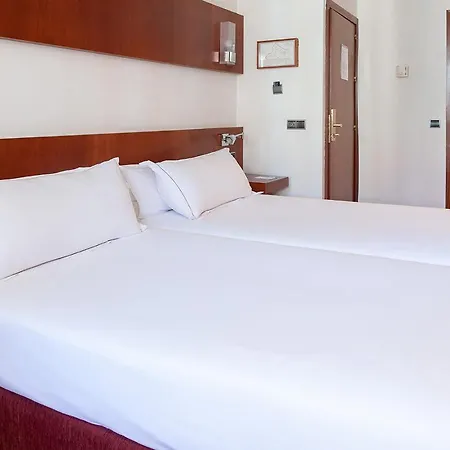 Hotel Senator 3*