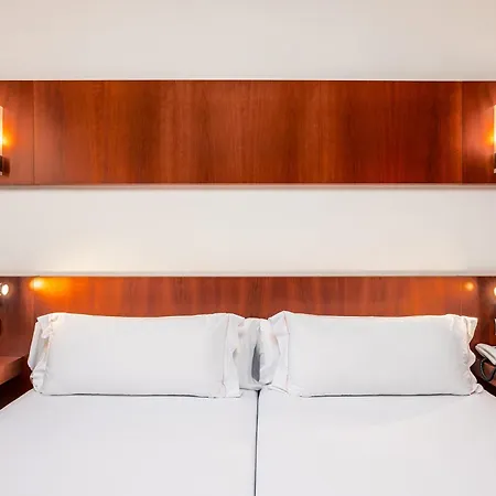 Hotel Senator 3*