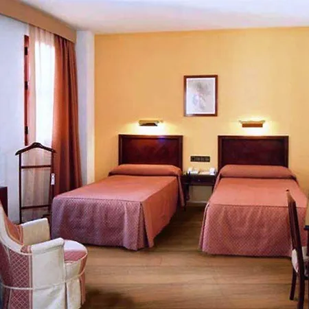 Senator Hotel