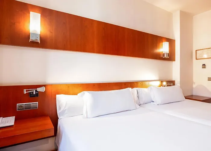 Hotel Senator 3*