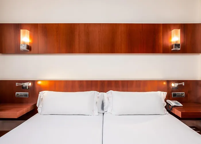 Hotel Senator 3*